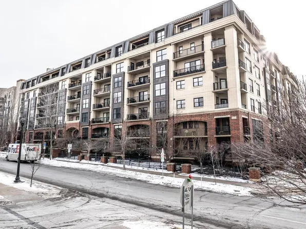 317 Groveland Ave Unit 713, Minneapolis, MN 55403