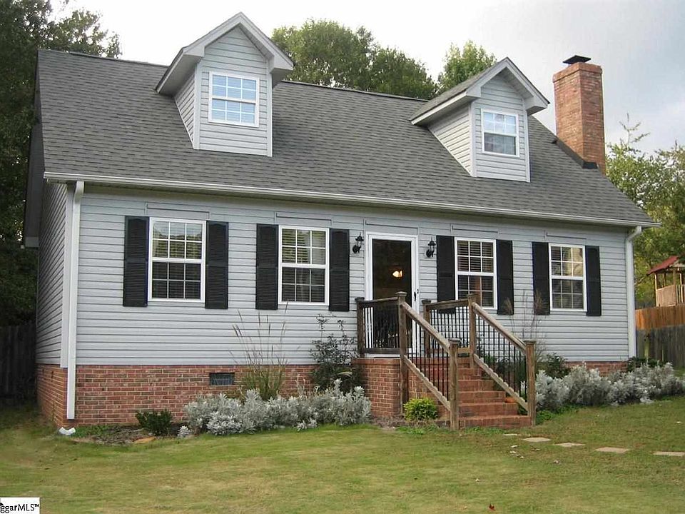 1st image of 8 Parkstone Ct