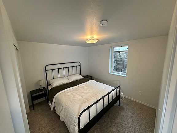 5th image of 510 Kittitas St