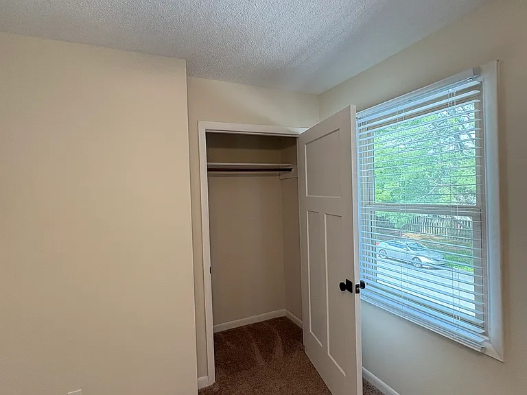 1476 Highway 126 #B8 — Photo 28