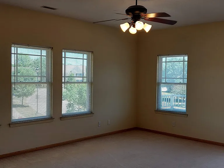 2329 Bristol Dr #102 — Photo 4