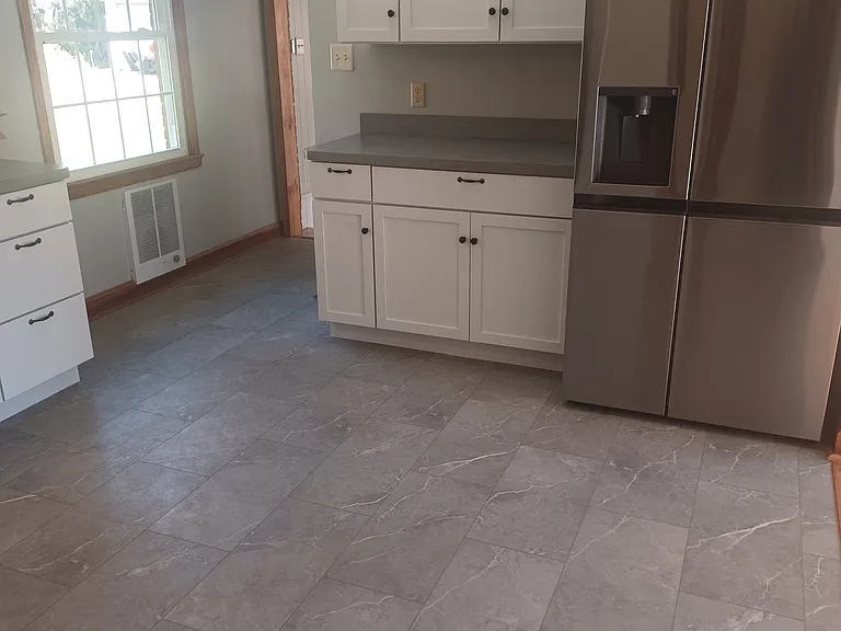 4706 Middle Rd — Photo 4