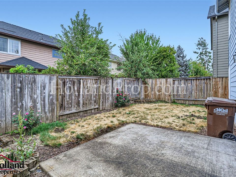 1st image of 3143 NE 13th Pl
