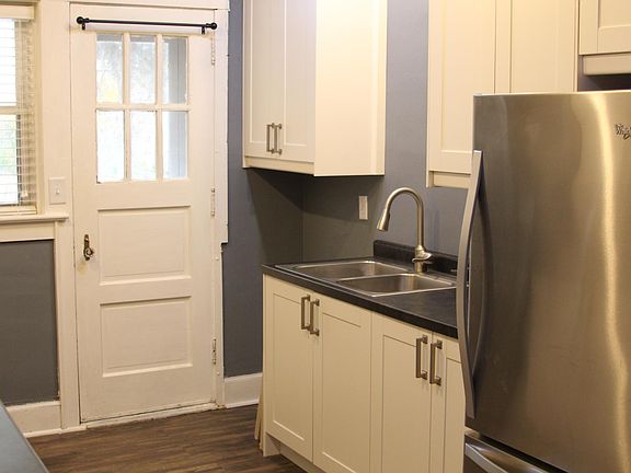 2nd image of 2021 Broadway #2