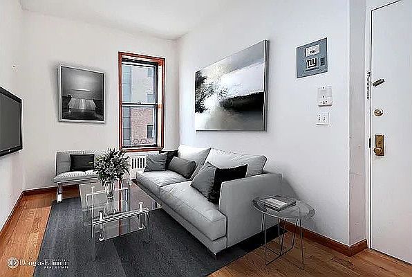 1st image of 188 Suffolk St #4C**