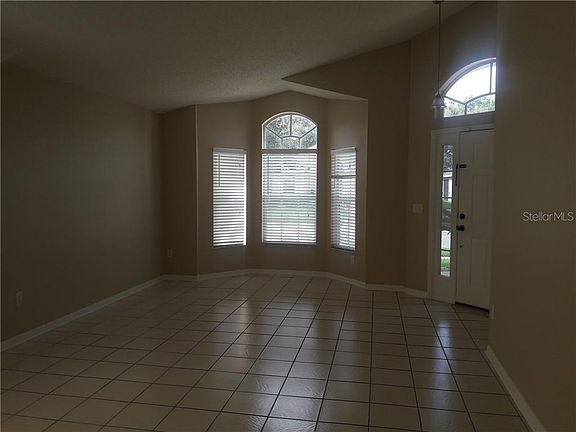3rd image of 4969 Hook Hollow Cir