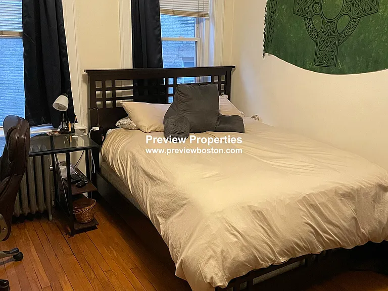 229 Kelton St #8P — Photo 7