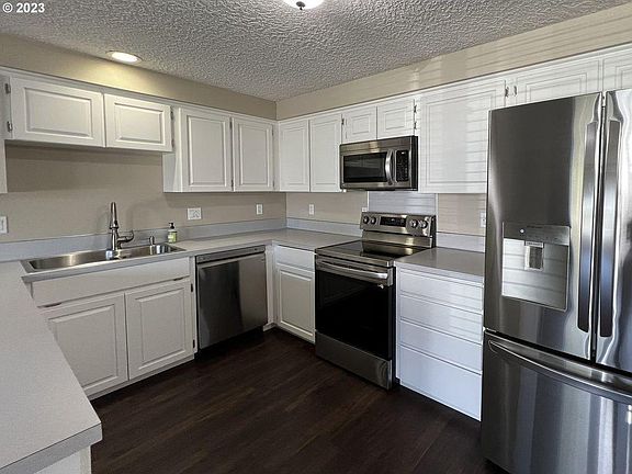 3rd image of 5 N Cook St
