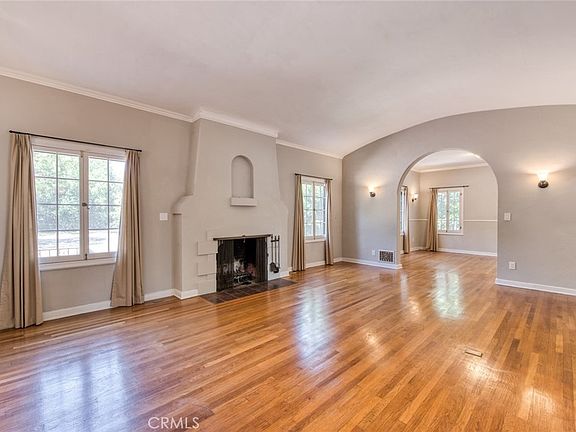 3rd image of 1096 Armada Dr
