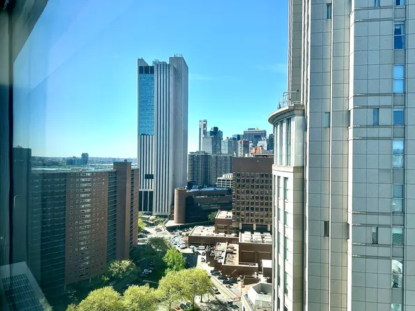 170 Park Row image 11 of 15