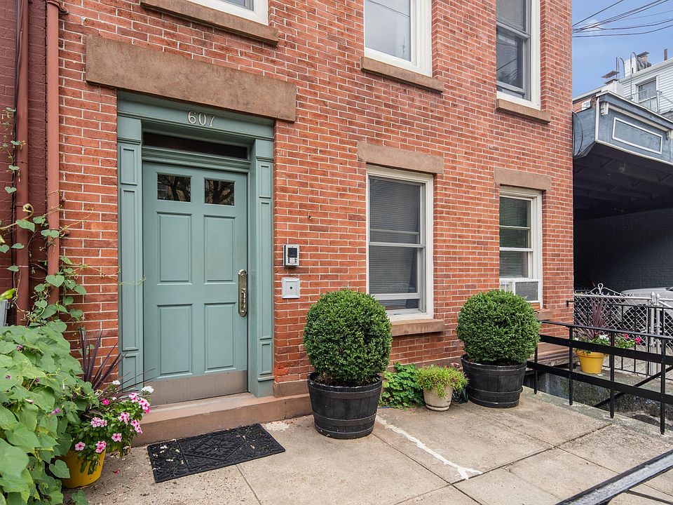1st image of 607 Garden St #2