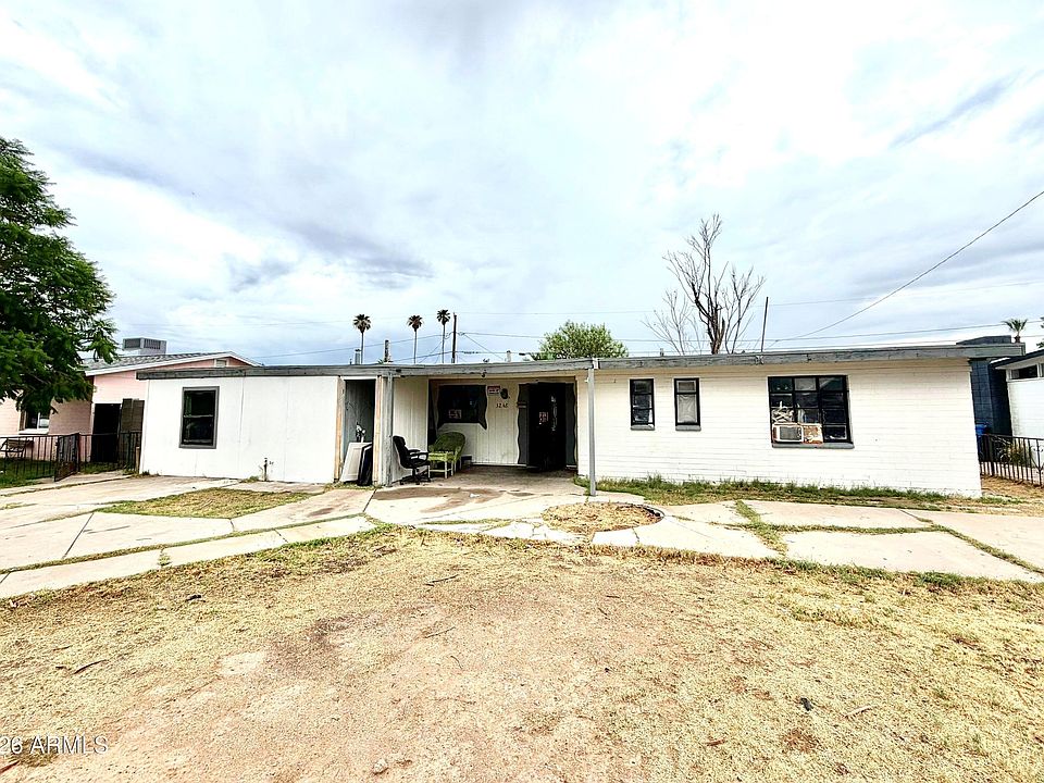 2nd image of 3248 E Holly Street