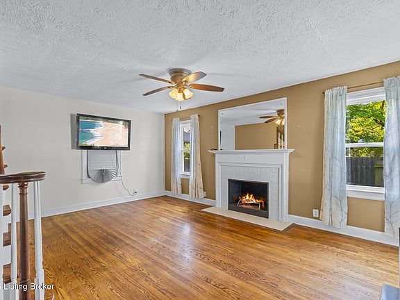 4th image of 4703 Fegenbush Ln