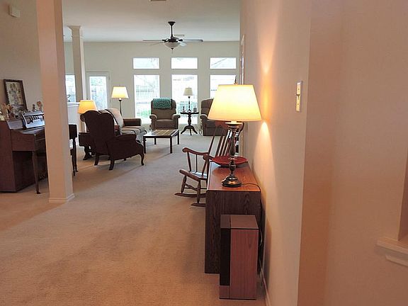 5th image of 3723 Parkshire Dr