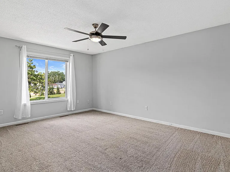 1234 Crystal Pl E — Photo 20
