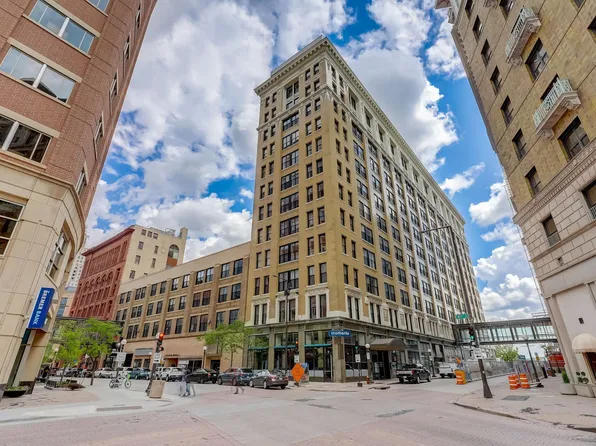 350 Saint Peter St Unit 1007, Saint Paul, MN 55102