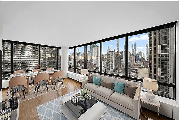 1st image of 420 E 61st St APT 24F