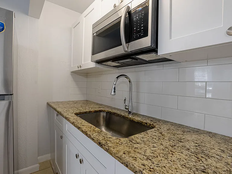 2542 Santa Barbara Blvd #1A — Photo 10