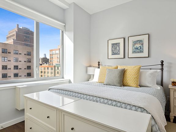 3rd image of 321 W 110th St APT 5C
