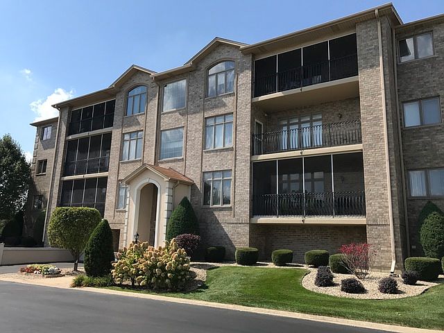 1st image of 18500 Pine Lake Dr APT 2D