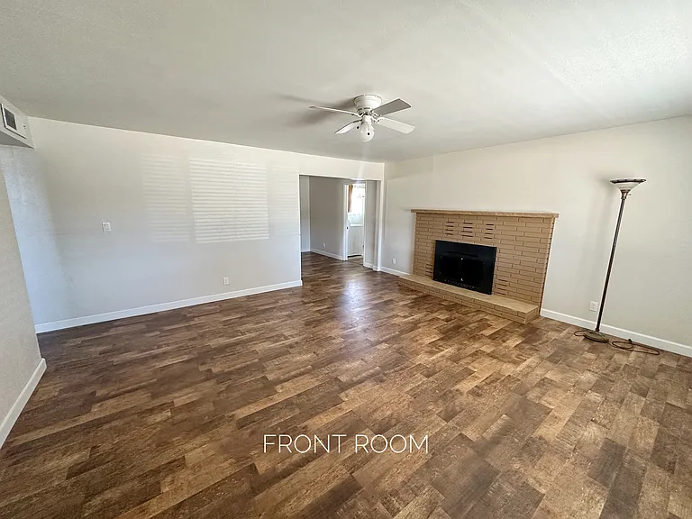 180 E 1st St S — Photo 4