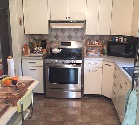 5th image of 430 Waubun Dr