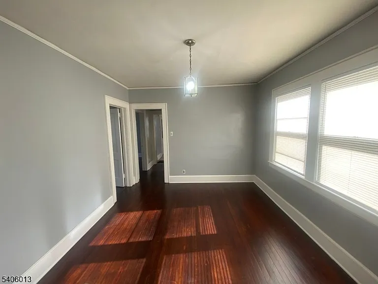 133 Willowdale Ave — Photo 9