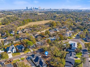 829 Northwood Rd, Fort Worth, TX 76107