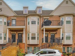 41572 Hamlet Ln, Novi, MI 48375
