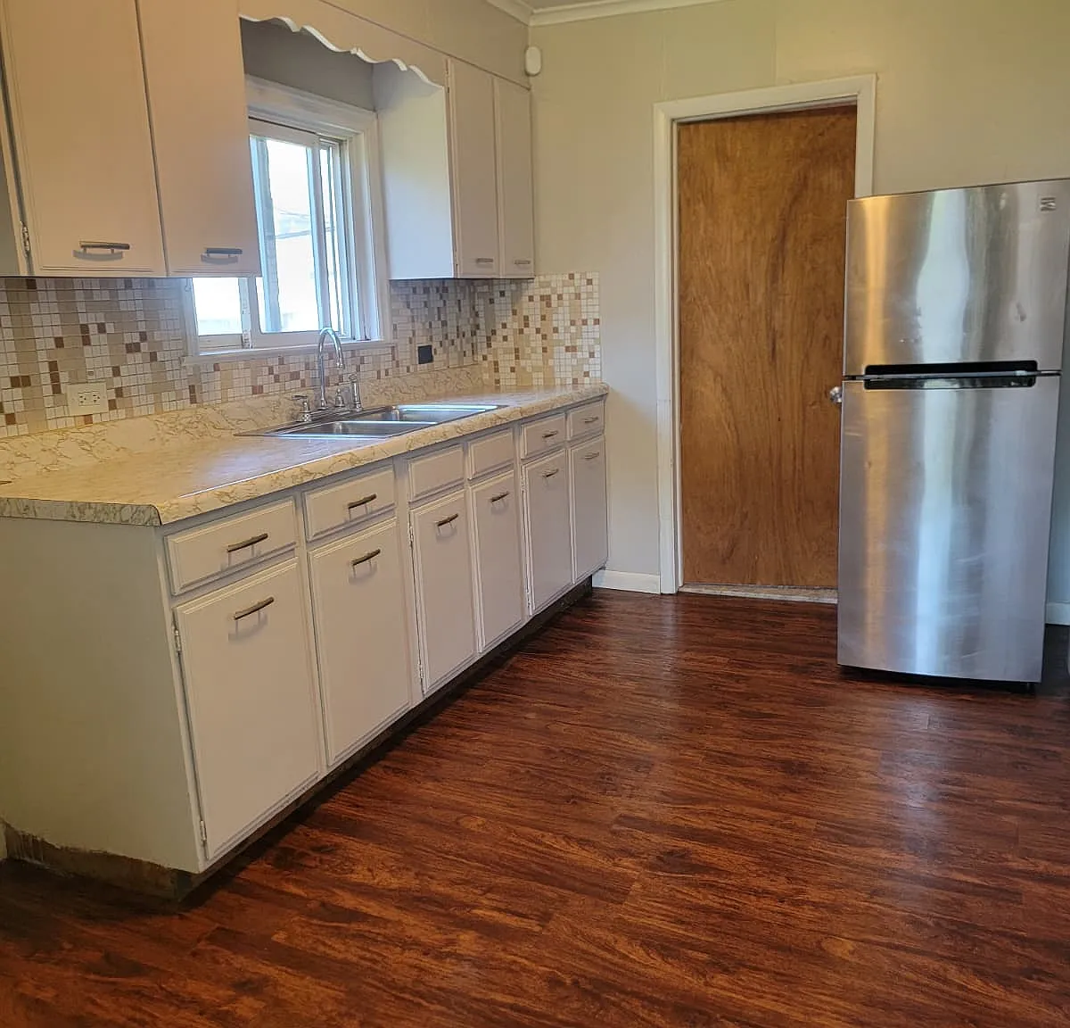 230 Parsonage St — Photo 1