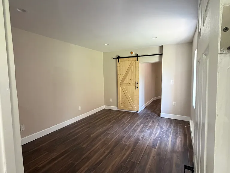 19 E Clapier St #1 — Photo 9
