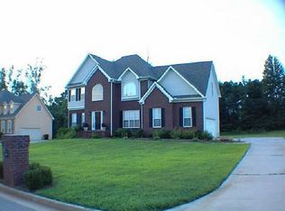 131 Montclair Pl, Ellenwood, GA 30294
