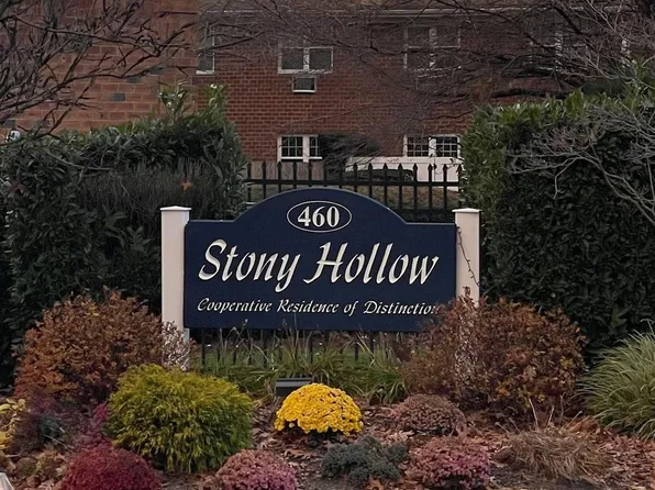 460 Old Town Rd #21D, Port Jefferson Station, NY 11776