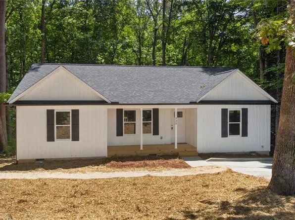 239 Lake Dr #8, Lexington, NC 27292
