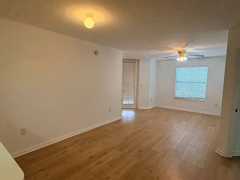 4127 Residence Dr #411 — Photo 8