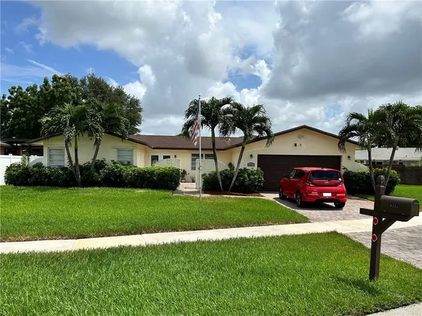 8311 SW 26th Place, Davie, FL 33328