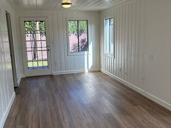 2nd image of 11071 Aster St