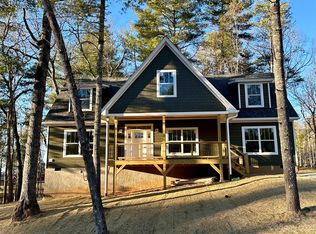 195 Cascade Ridge Rd, Fairview, NC 28730