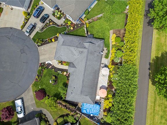 4th image of 15425 148th Avenue Ct E