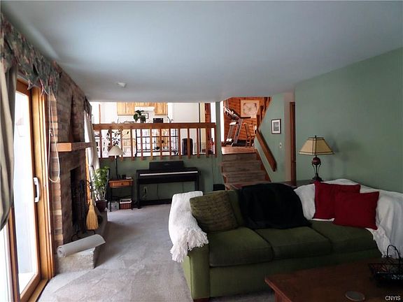 4th image of 3137 Hadley Ln