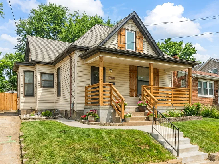 3219 Edgar Ave — Photo 2