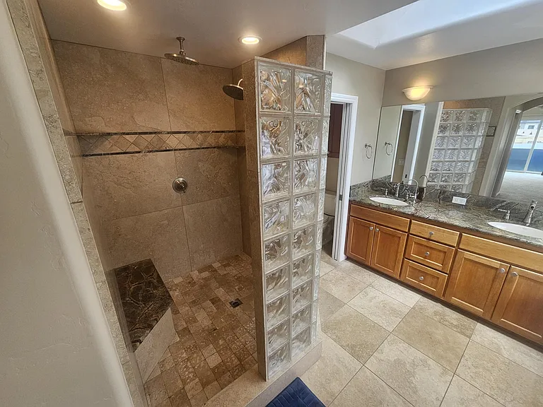 335 Las Vegas St #1 — Photo 17