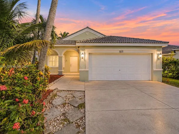 649 Willow Bend Rd, Weston, FL 33327