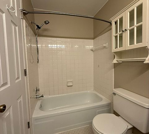 4th image of 24104 Meadowbridge Dr