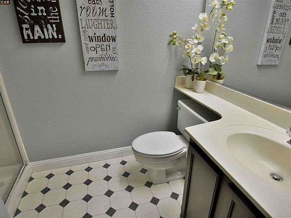 4th image of 7358 Cronin Cir