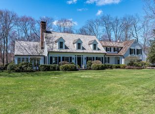 612 Ponus Rdg, New Canaan, CT 06840