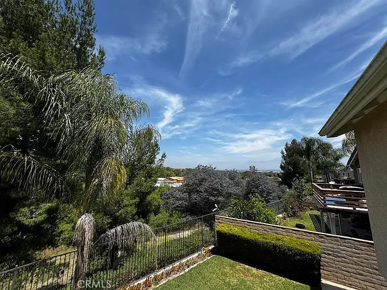 16318 Star Crest Dr — Photo 18