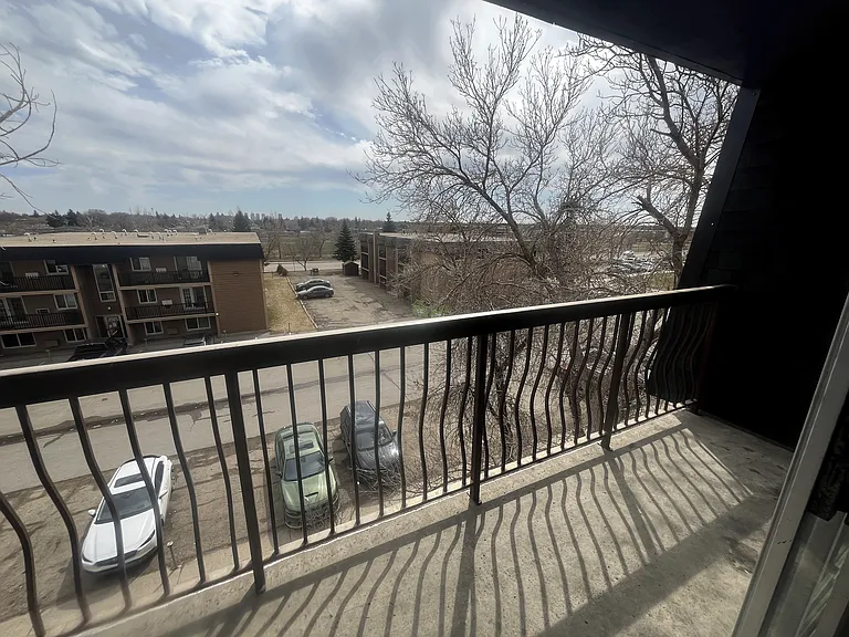 45 Kleisinger Cres — Photo 14