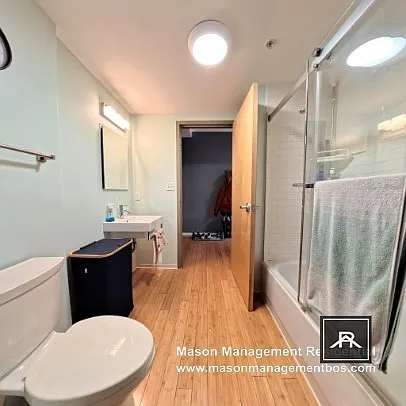 1 bed, 1.0 bath, 944 sqft, $3,150 — Photo 4