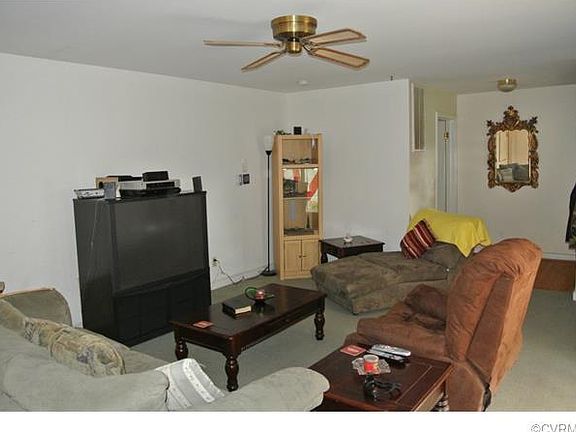 4th image of 3222 Shaw Ln